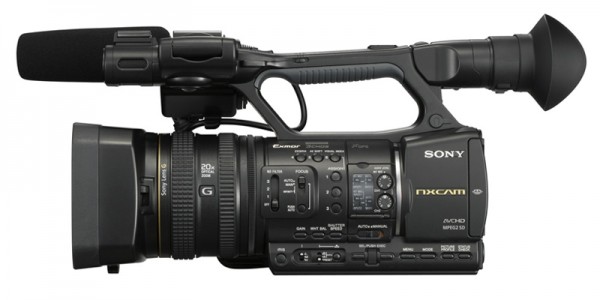 Camcorders SONY NXCAM HXR NX5E. El primer camcorder AVCHD profesional de Sony redefine el rendimiento y las características típicas de una captación basada en archivos.