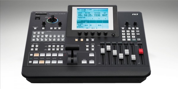 PANASONIC AG HMX100 – 7 inputs: 4 HD/SD SDI / 2 HDMI / 1 DVI-I 6 outputs: 4 SDI / DVI-D